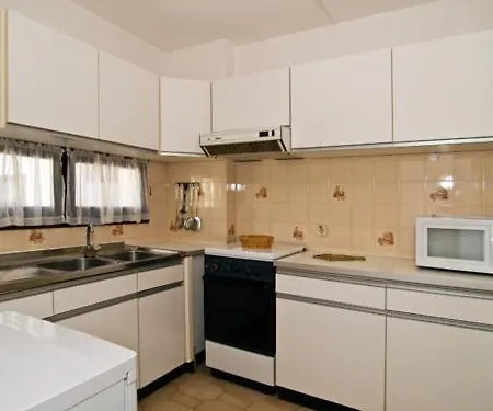 Rainha D. Leonor - Al Hotel apartamentowy